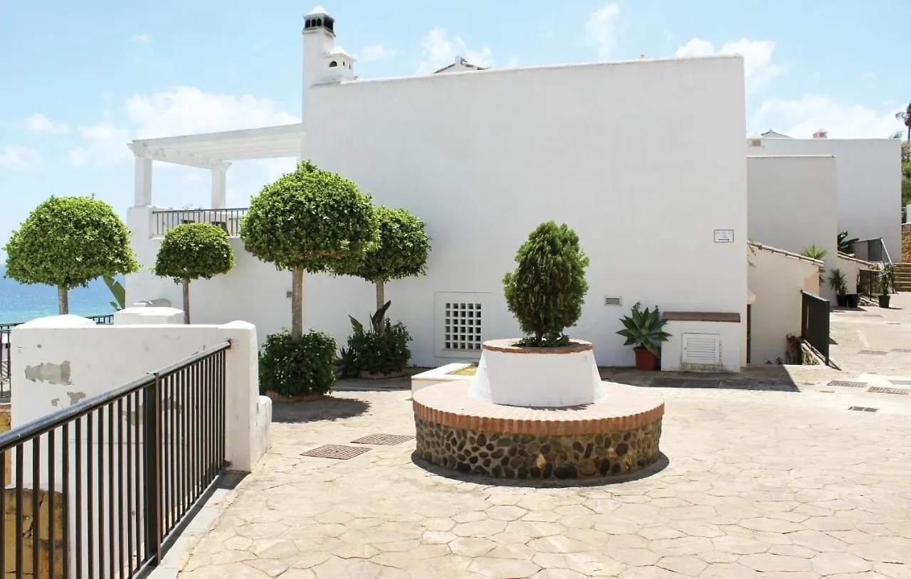 Stunning Home In Bahia De Casares With Jacuzzi 0*,