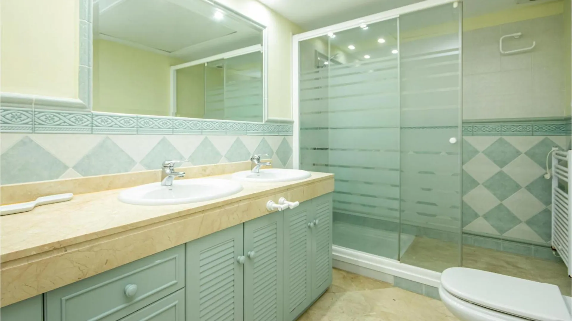 Stunning Home In Bahia De Casares With Jacuzzi Holiday home