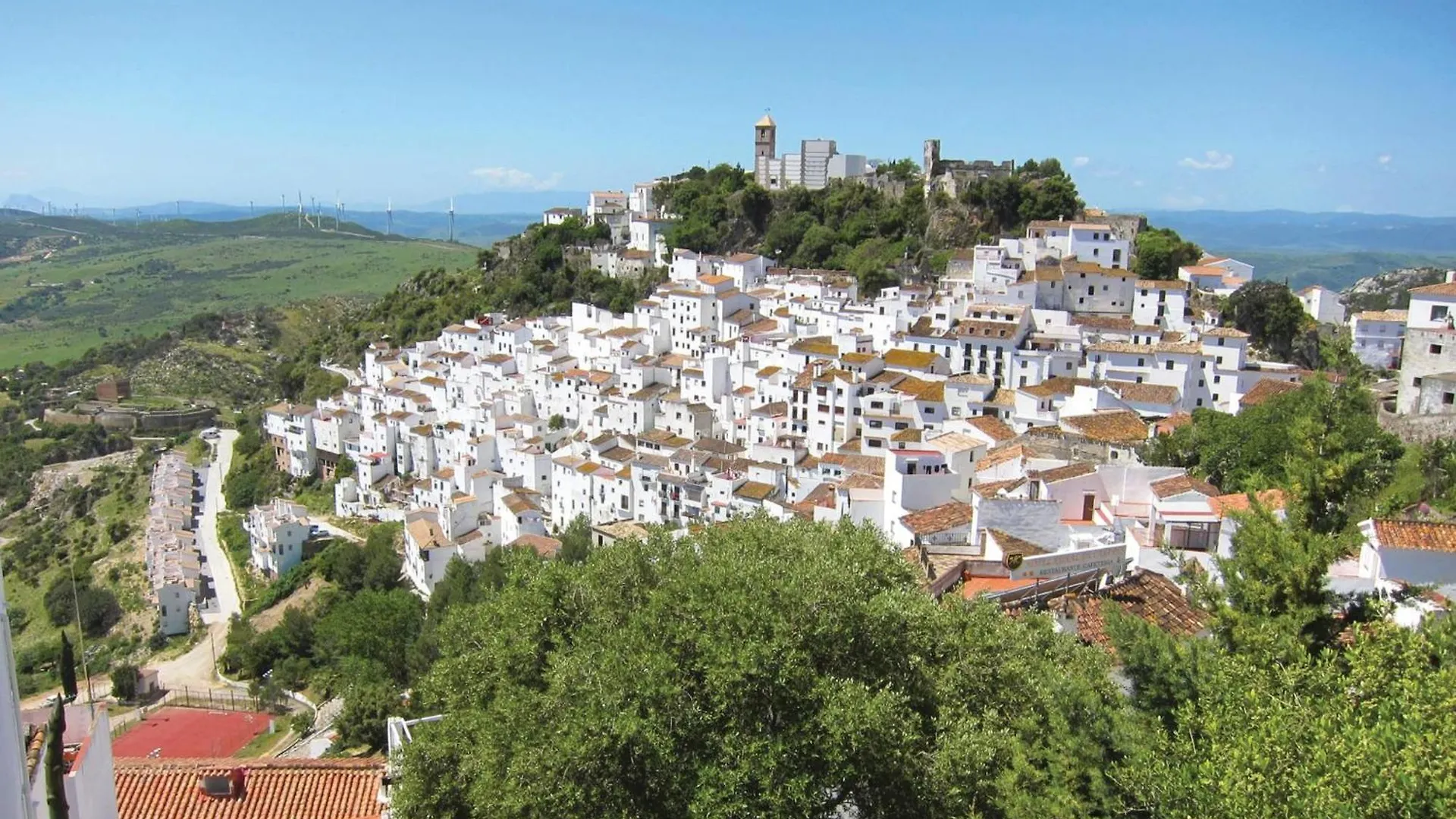 Stunning Home In Bahia De Casares With Jacuzzi Spain