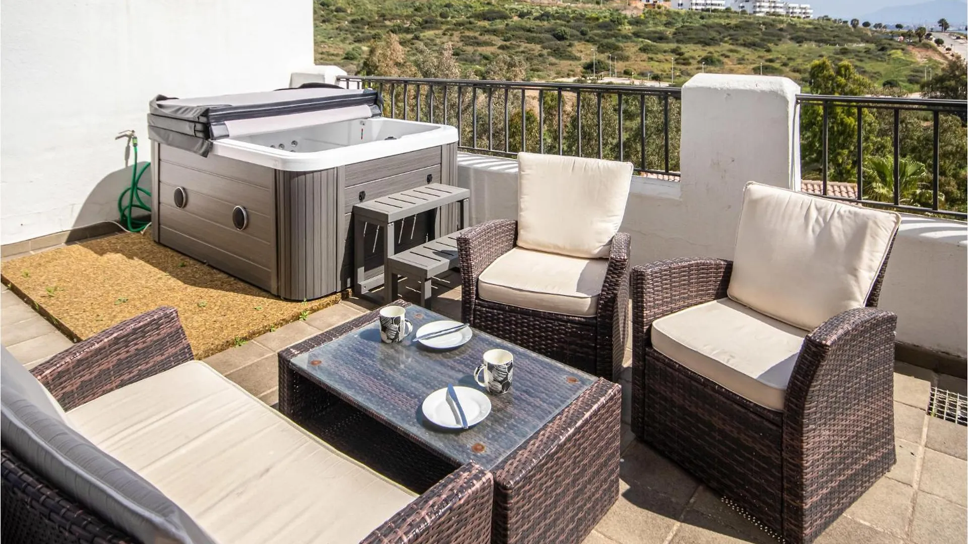 Stunning Home In Bahia De Casares With Jacuzzi 0*,